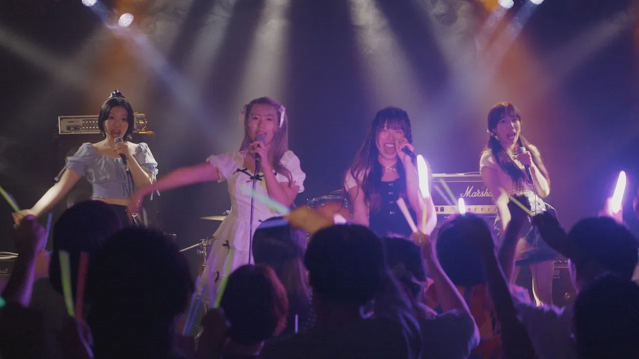 Oshi, Mankai backdrop