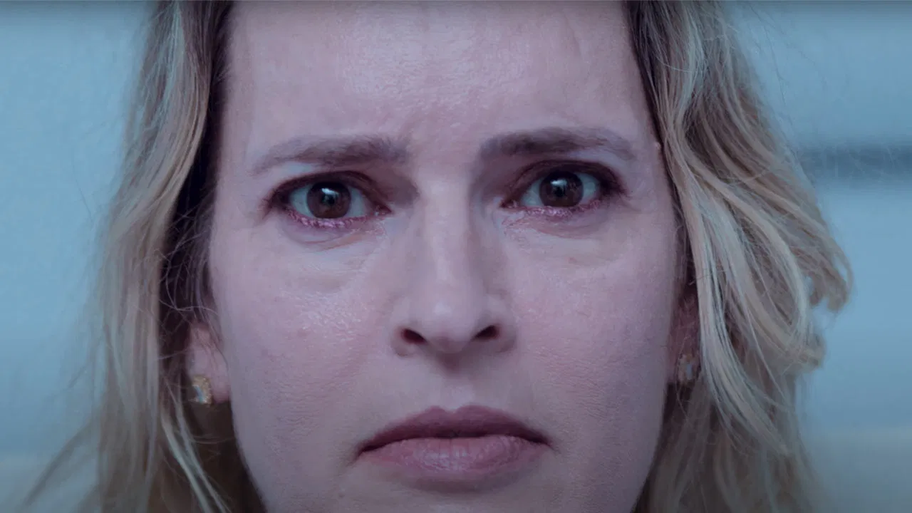 O Último Aviso backdrop