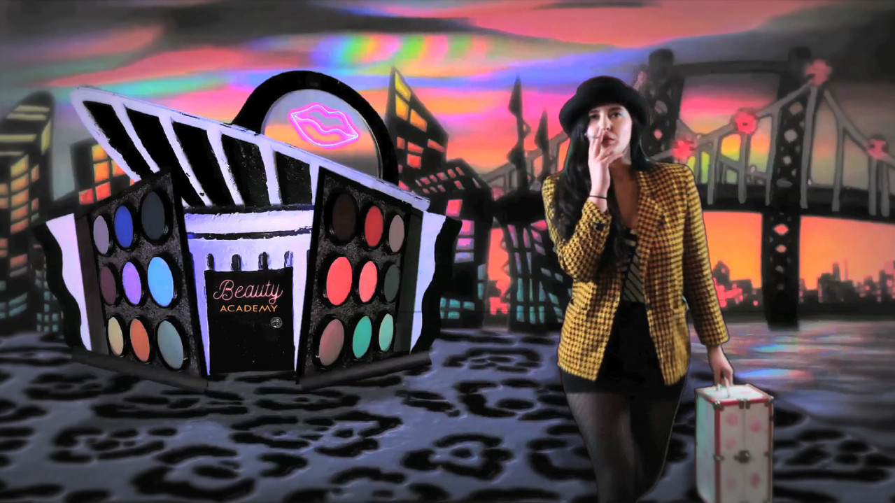 Killer Makeover backdrop