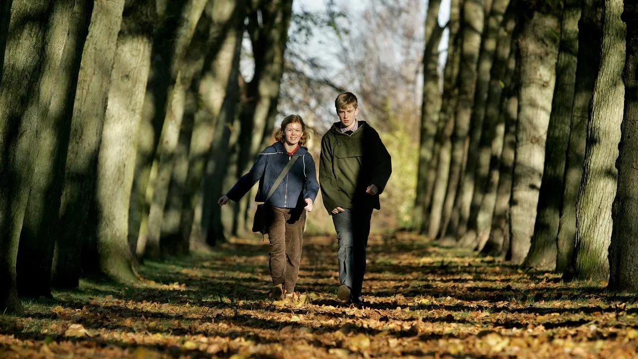 Aching Hearts backdrop