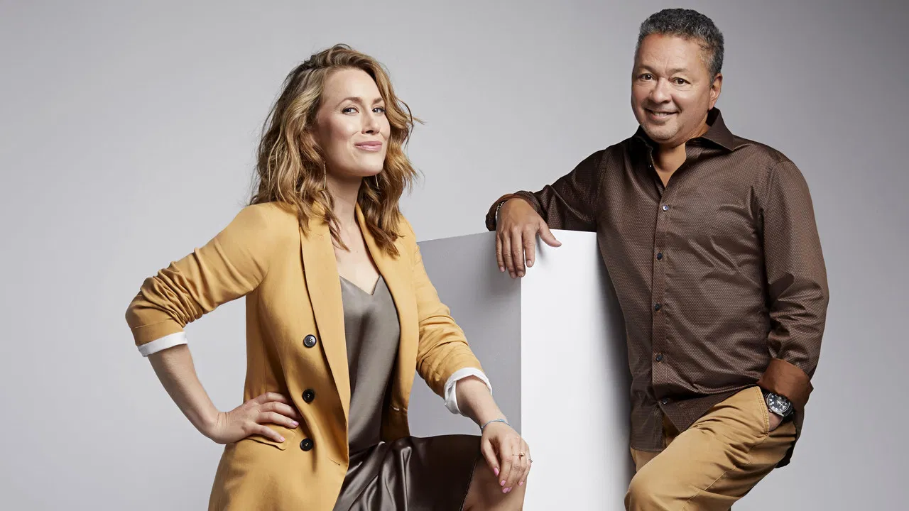 Belle et Bum backdrop