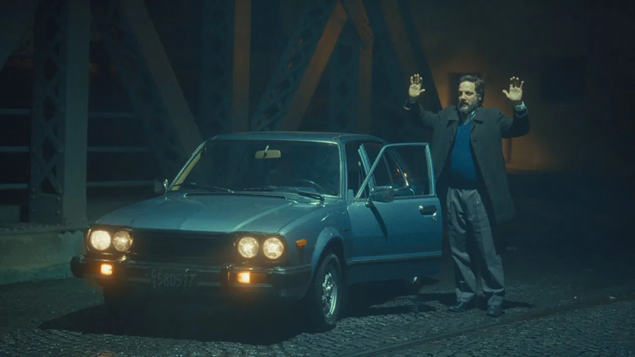 The Rescue: The Weight of the World backdrop