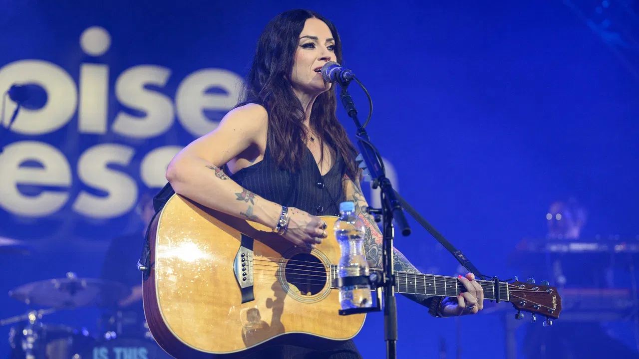Amy Macdonald @ Baloise Session 2025 backdrop
