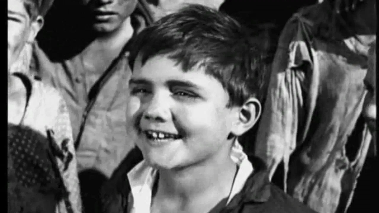 Gogi Ratiani backdrop