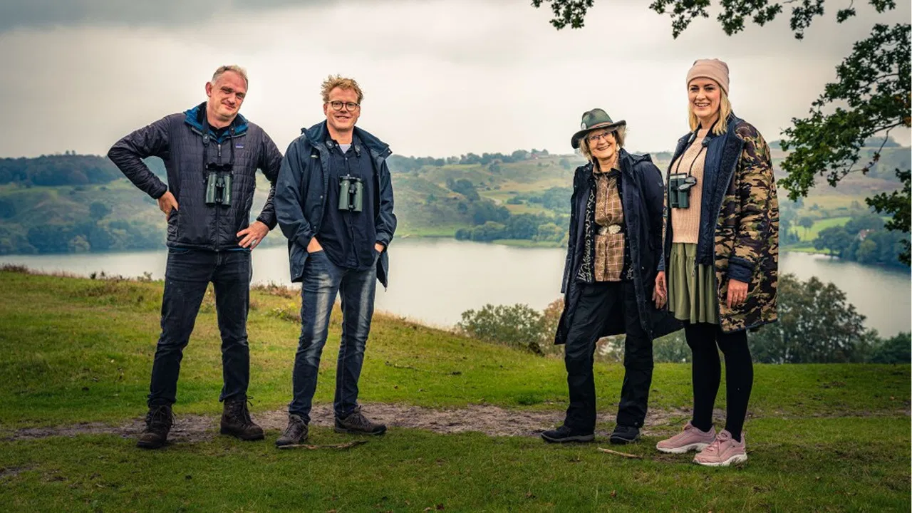 1 døgn, 2 hold, 3 dyr backdrop