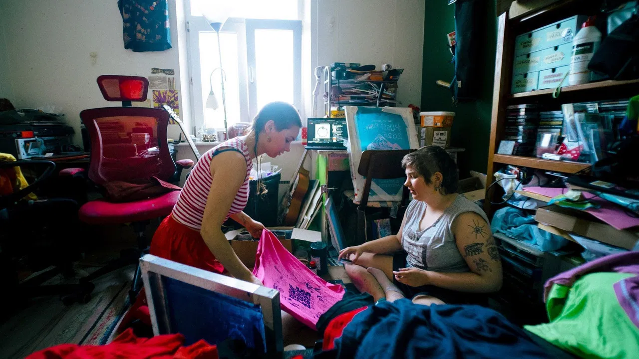 Everybody Is Doing Everything Wrong (New Estonian Punk) backdrop