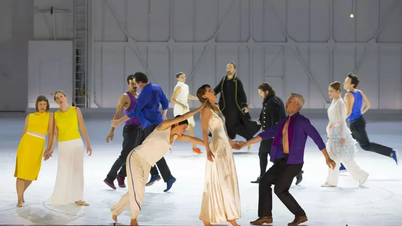 Mozart: Così Fan Tutte backdrop