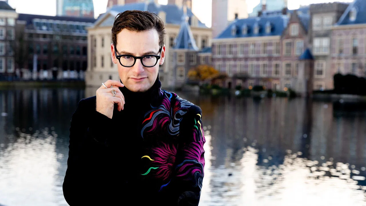 Ondertussen aan de Hofvijver backdrop