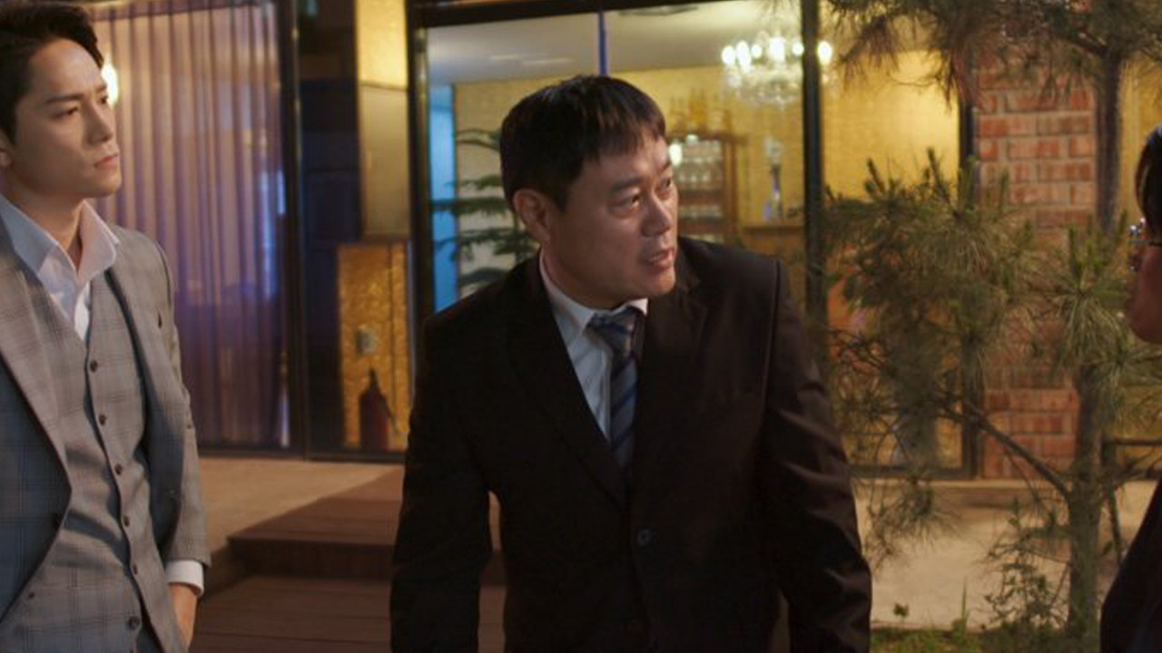 Close Game: Reversed War backdrop