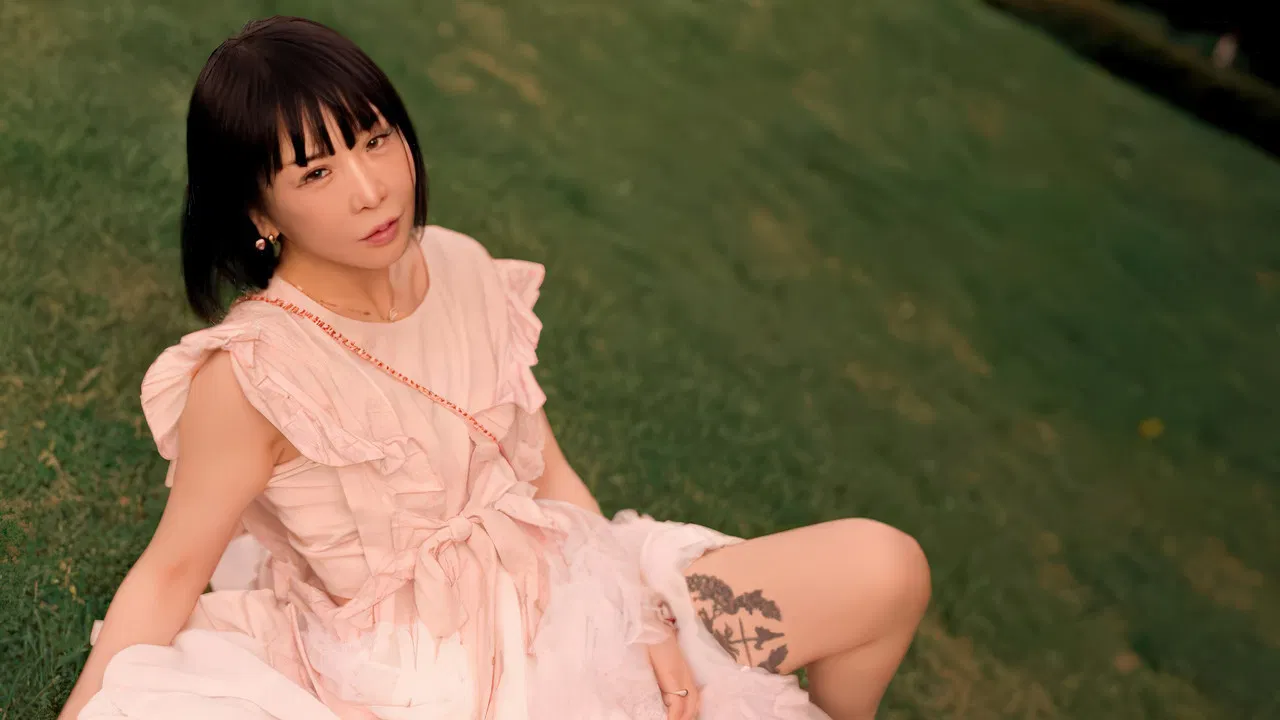 THIS IS JAPANESE GIRL(初回生産限定盤) - 大森靖子 backdrop