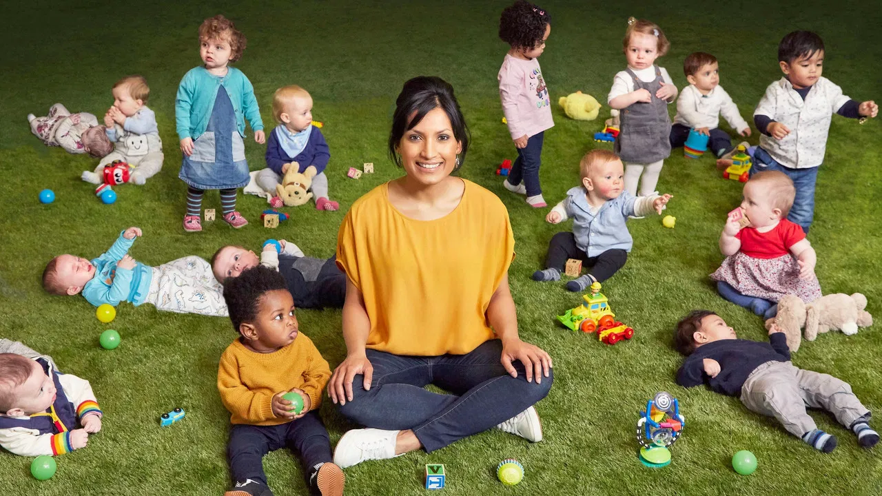Babies: Their Wonderful World backdrop
