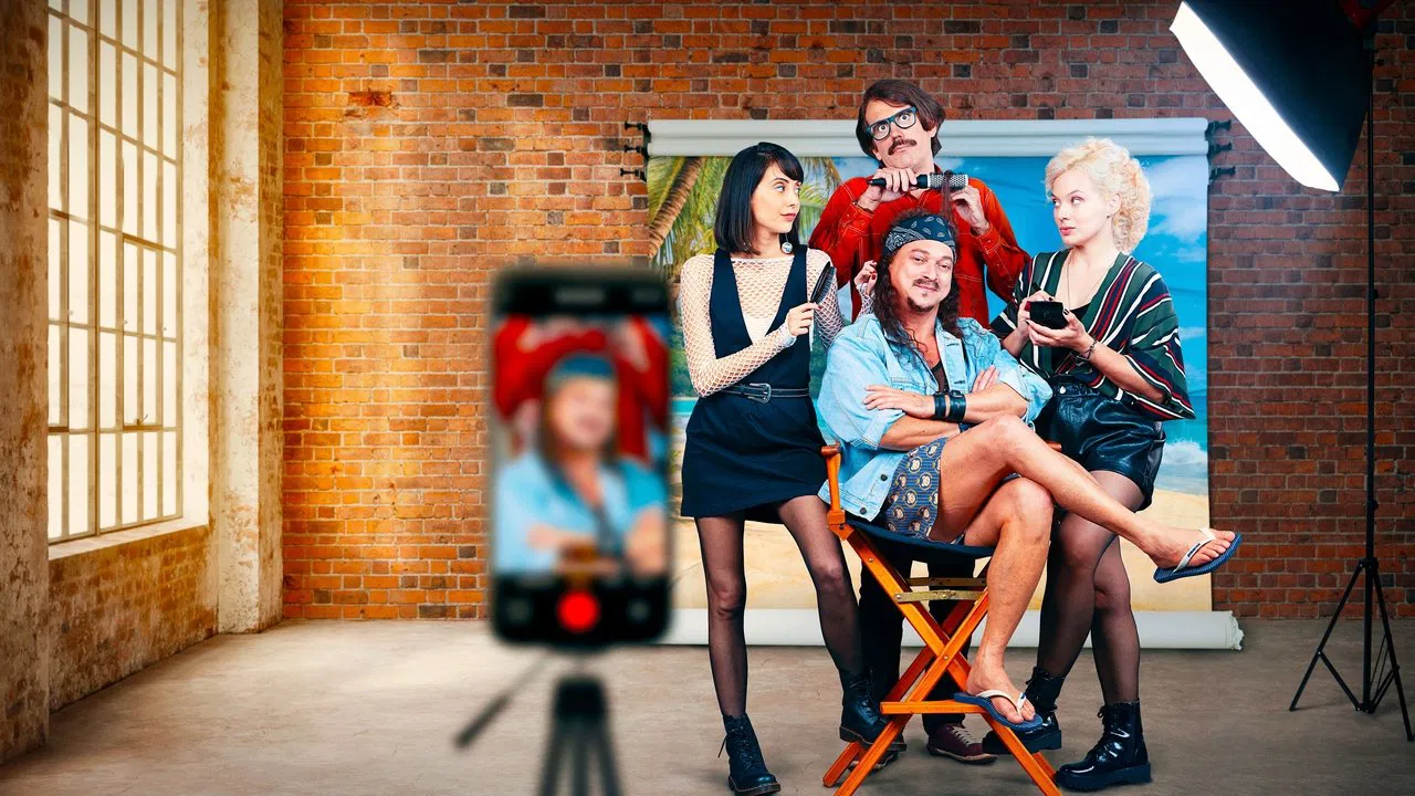 Compro Likes backdrop