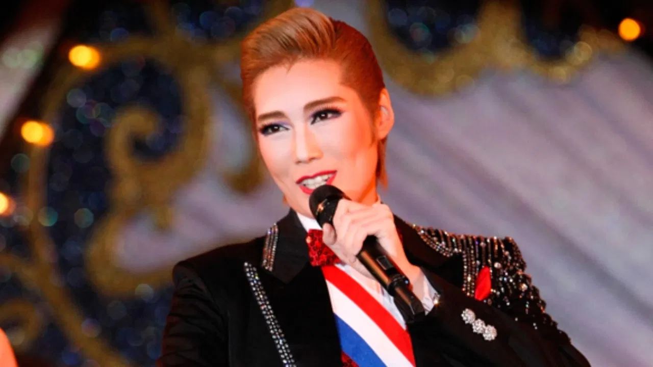 Takarazuka Paris Festival 2019 backdrop