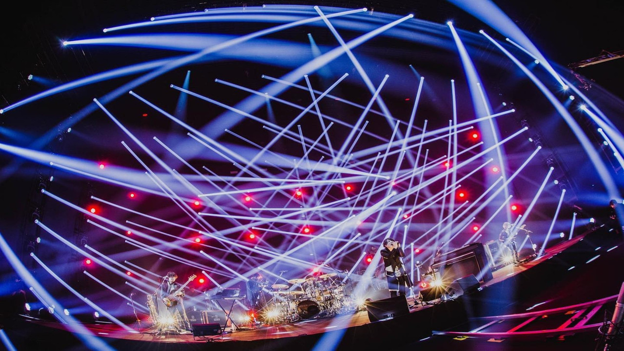 Official髭男dism「Official髭男dism FC Tour Vol.2 - The Blooming Universe ONLINE -」 backdrop