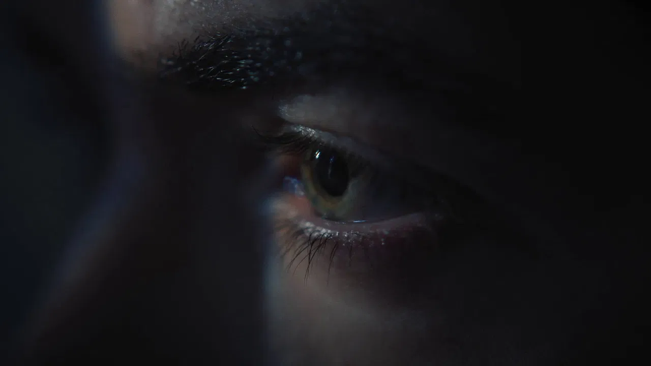 No son sus ojos backdrop