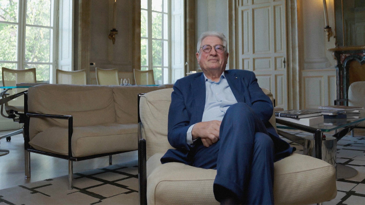 Giugiaro: disegnando il futuro backdrop