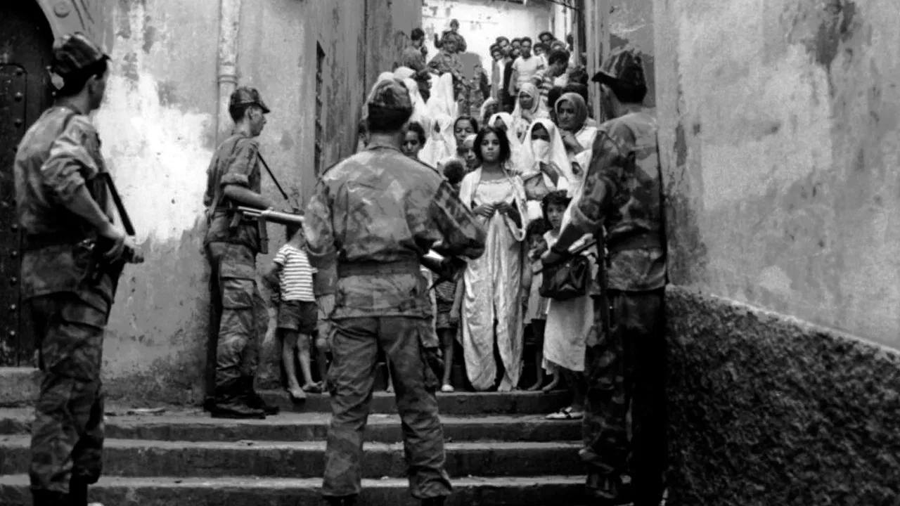 La Guerre d'Algérie 1954-1959 : Les chemins de la rebellion - La naissance du FLN backdrop