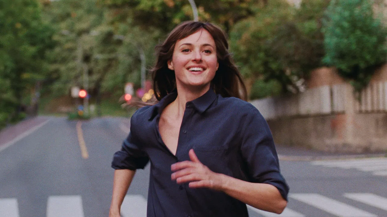 The Worst Person in the World backdrop