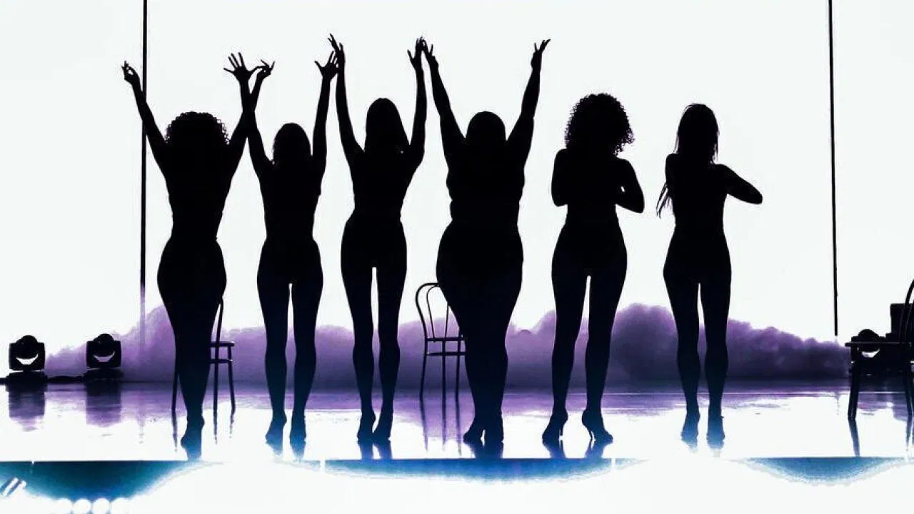 Stars à nu backdrop