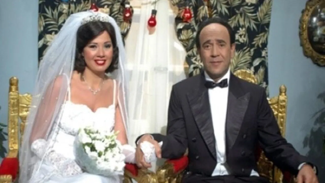 Ismail Yassine (The Man with the Funny Laugh) backdrop