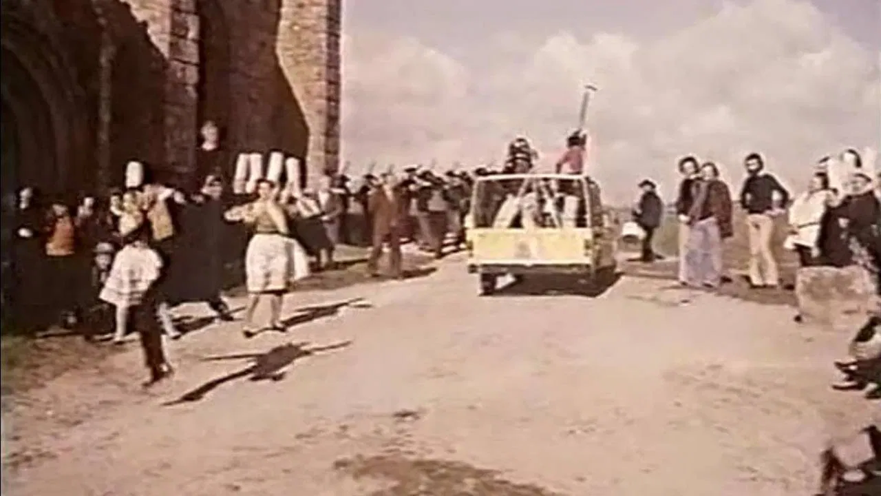 Shut Up, Gulli backdrop