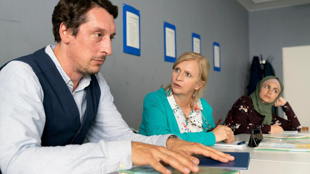 Eine Klasse für sich backdrop