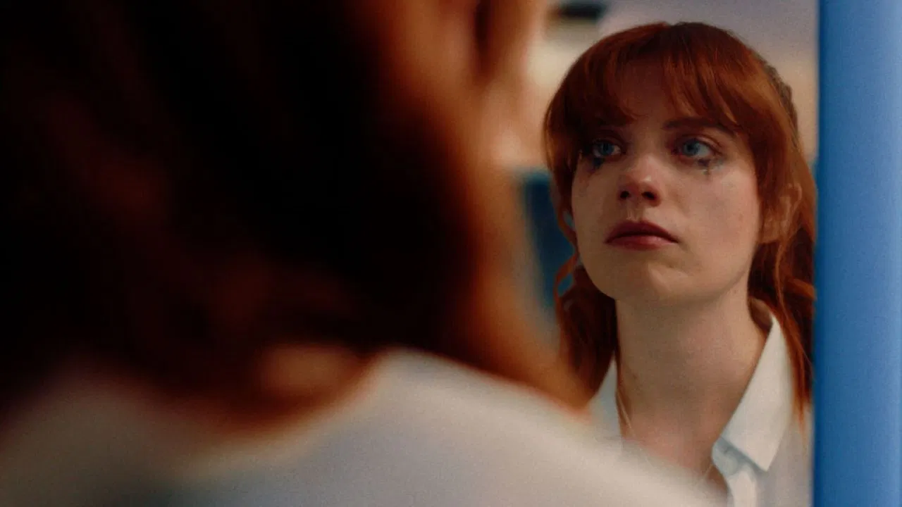 Sandra Gets A New Fringe backdrop