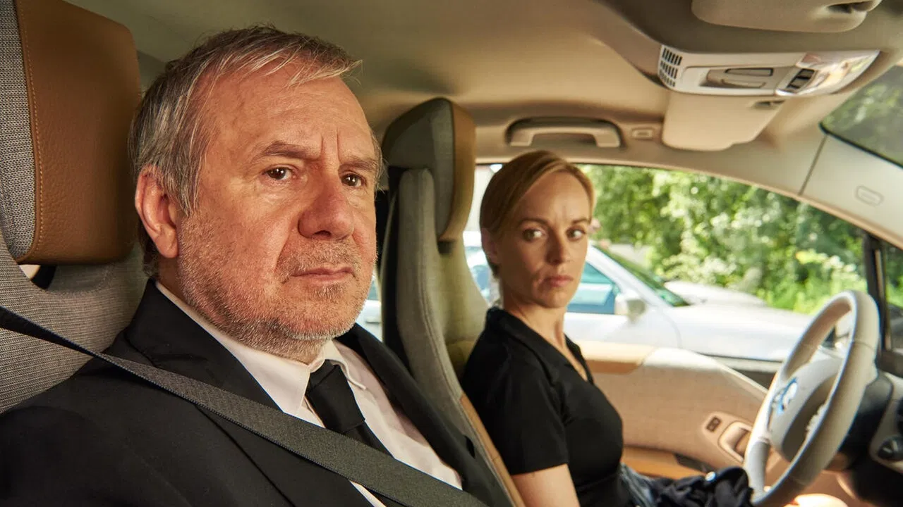 Endlich Witwer backdrop