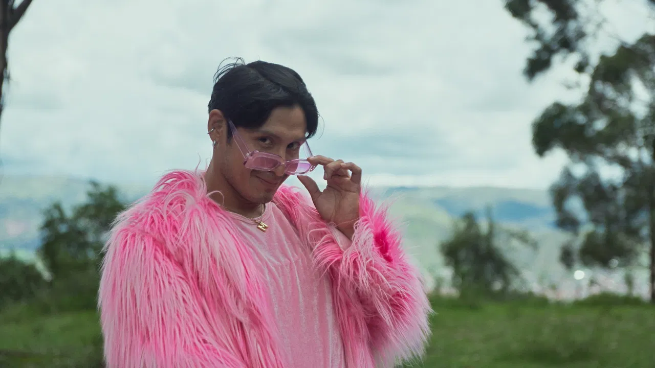 Mi amigo maricón backdrop