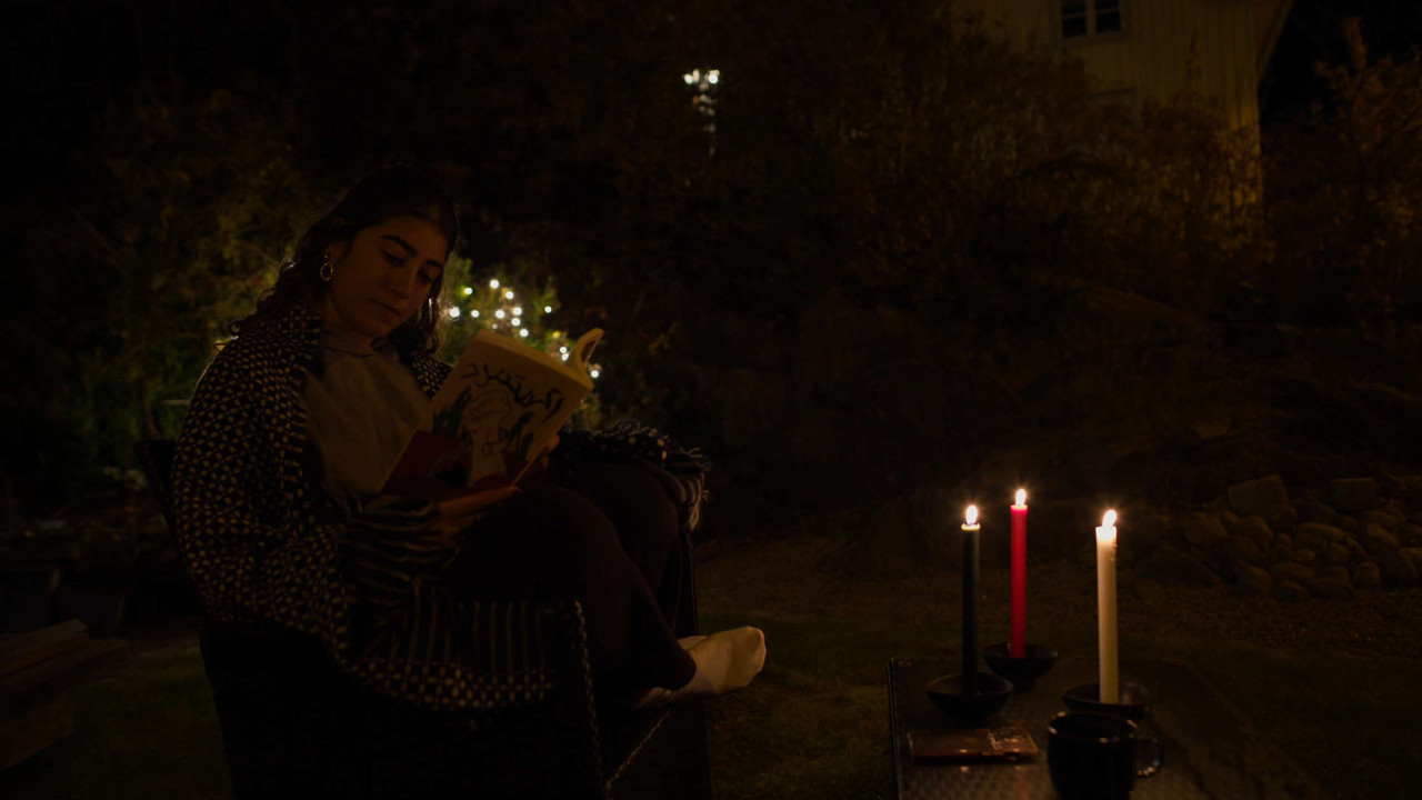 Watching my country crash at 2am backdrop