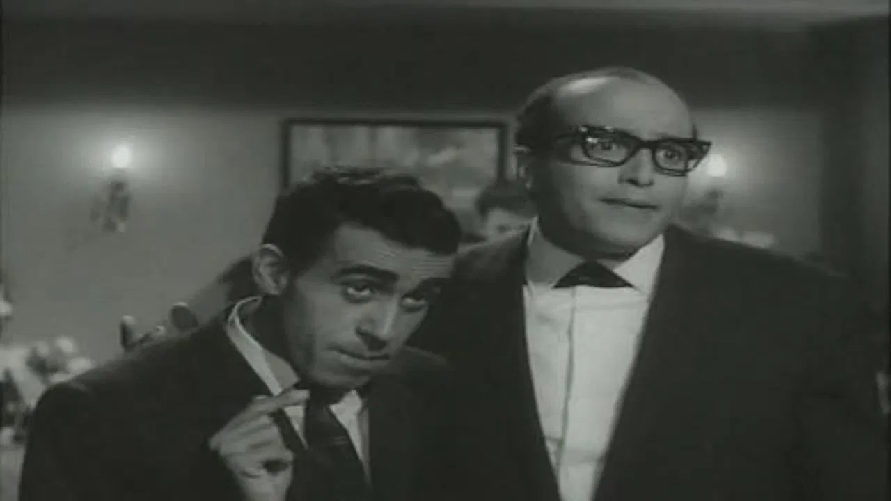 Al Shaqiqan backdrop