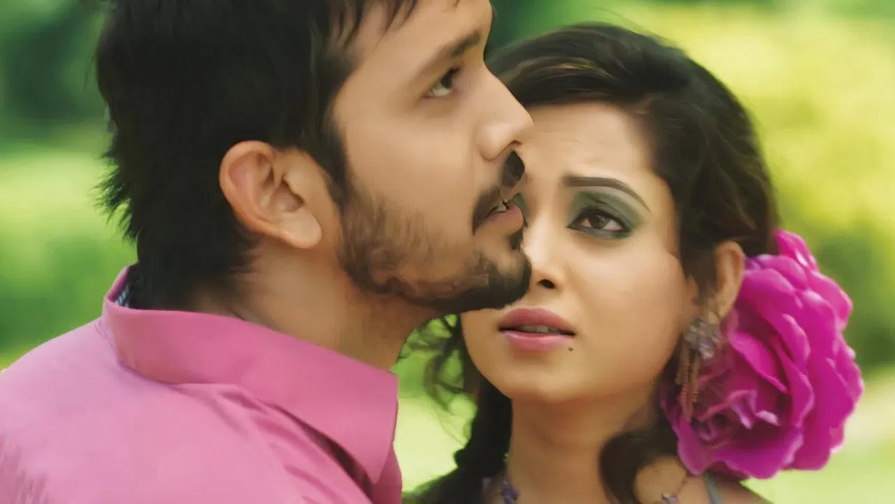 Mon Je Bojhena backdrop