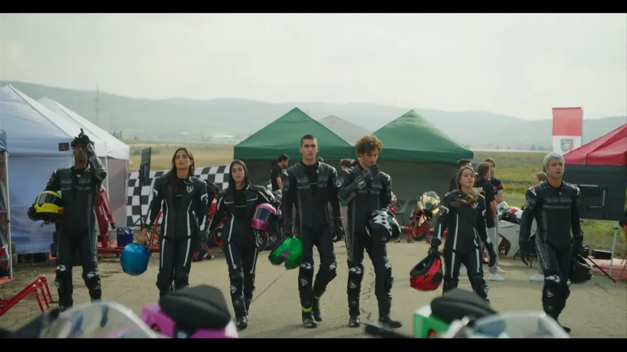 פול ספיד: מוטורסטאר backdrop