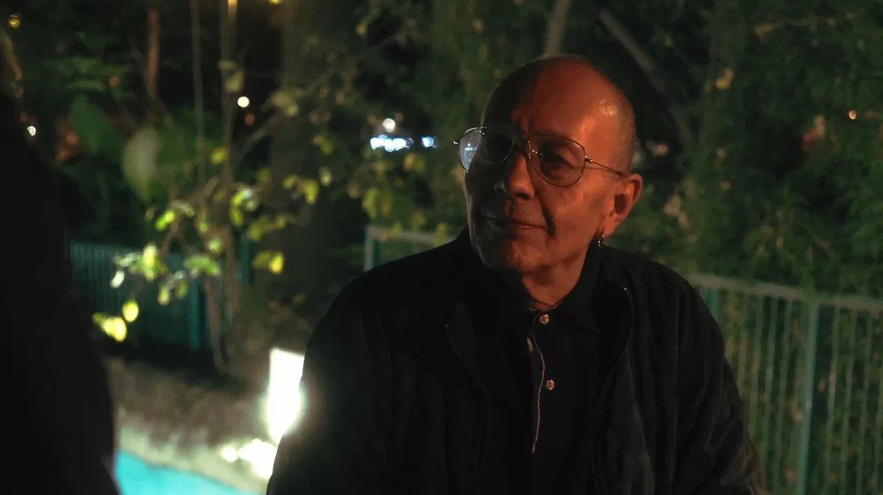 Quien No Llora Alguna Vez backdrop