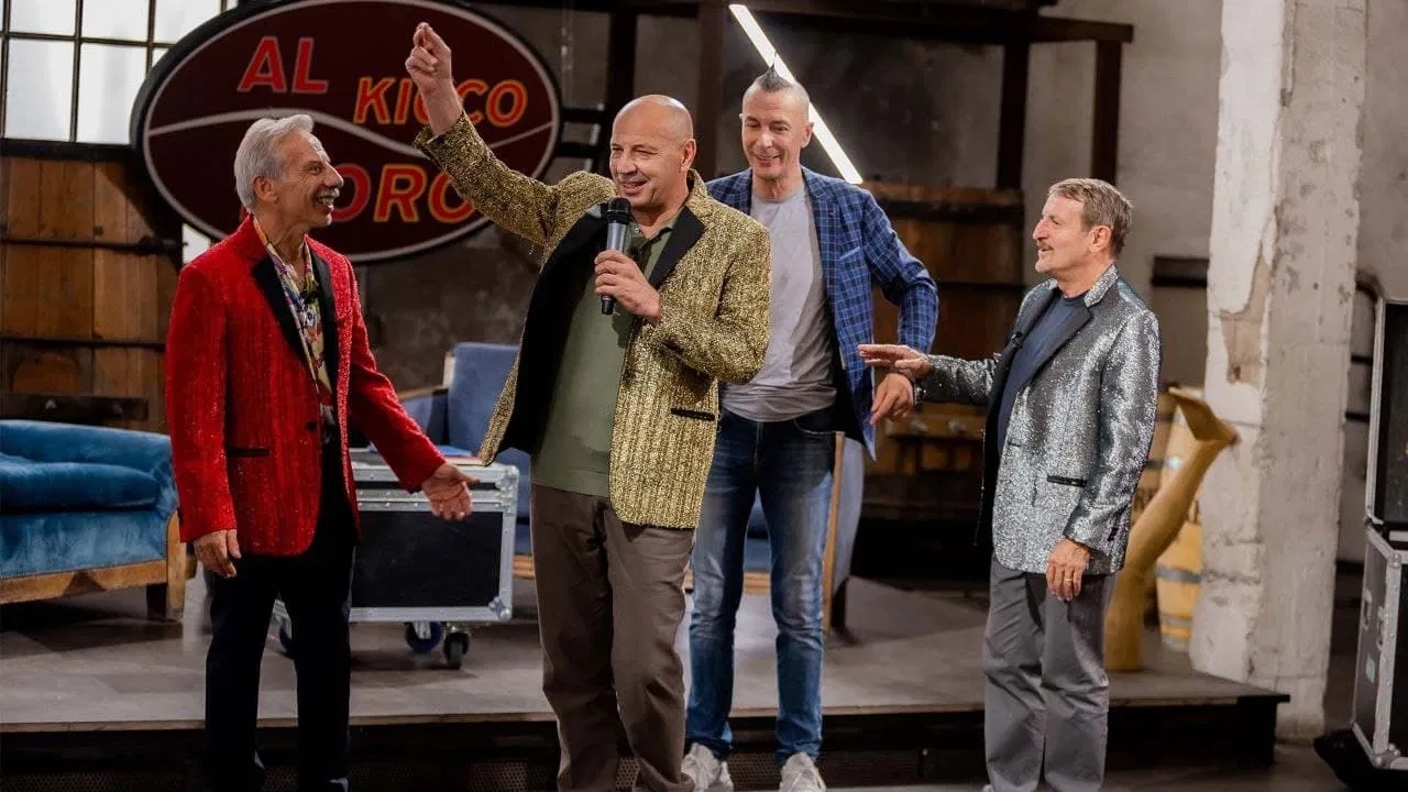 Abbiamo fatto 30... backdrop