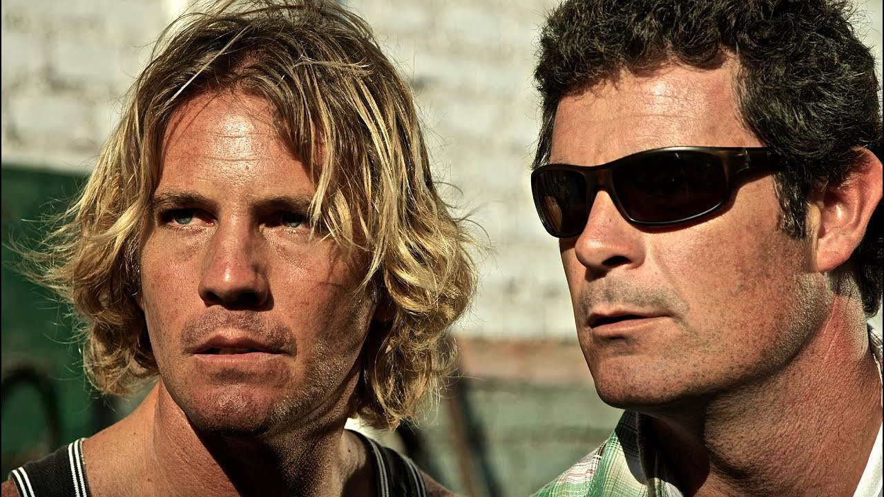 Al filo de la ley backdrop