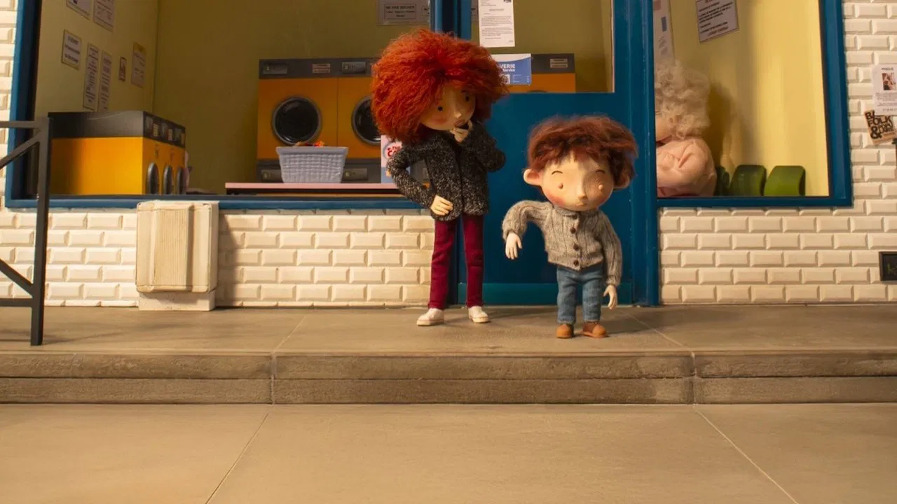 Lola and the Sound Piano backdrop