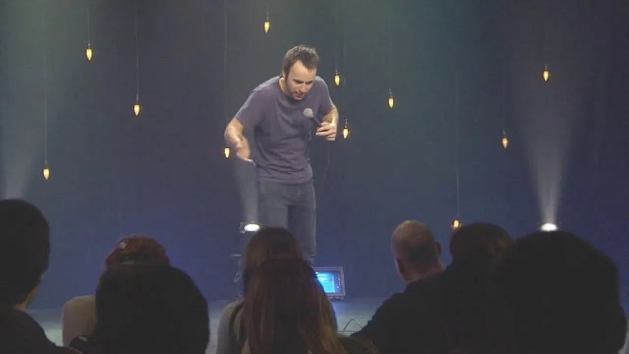 Louis-José Houde : Le show caché 2 backdrop