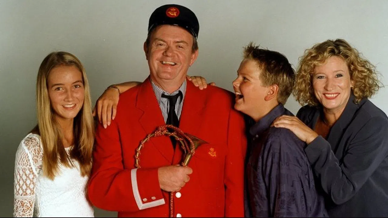 Madsen & Co. backdrop