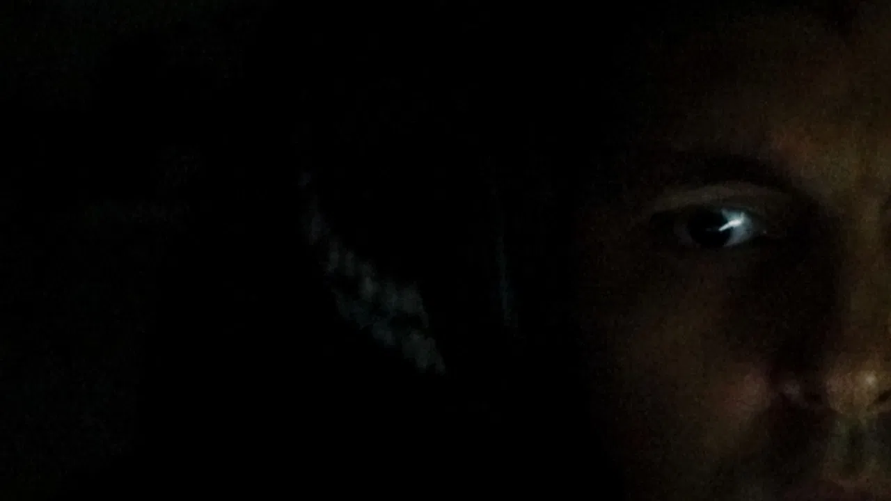 Conseil d'ami backdrop