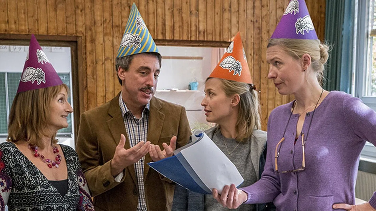 Die Läusemutter backdrop