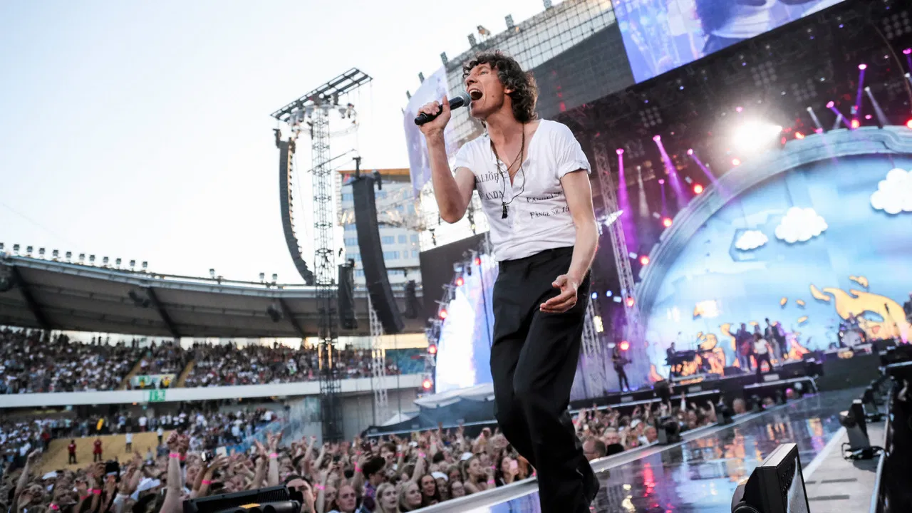 Abrakadabra: Håkan Hellström live at Ullevi 2016 backdrop