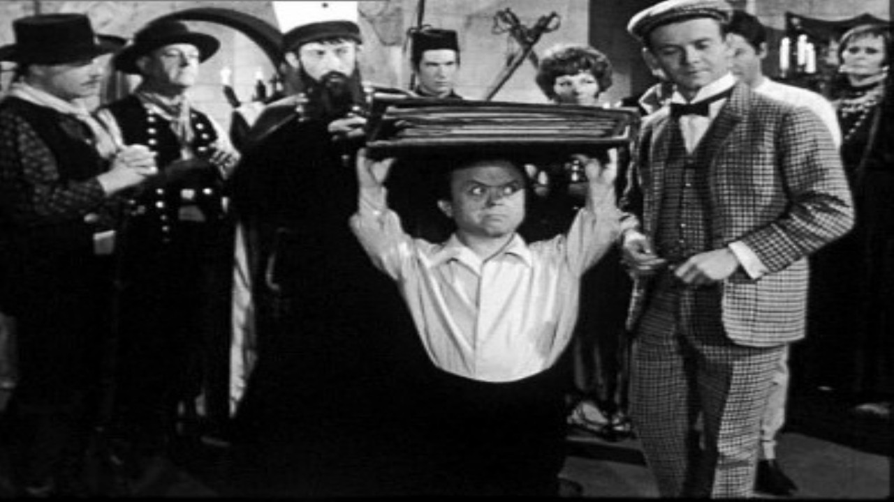 Rouletabille backdrop