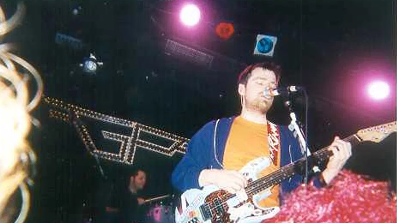 Weezer: Live Knitting Factory backdrop