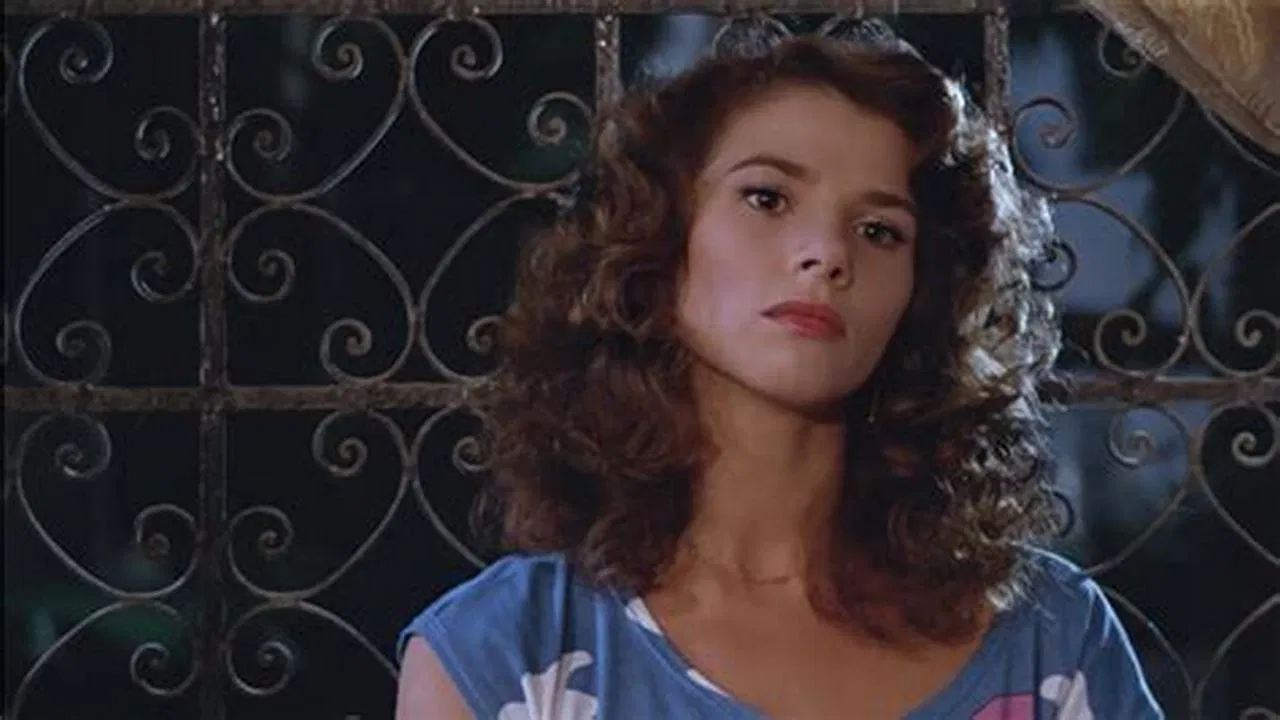 La casa del paraíso backdrop