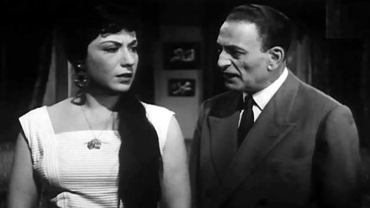 عودة الحياة backdrop