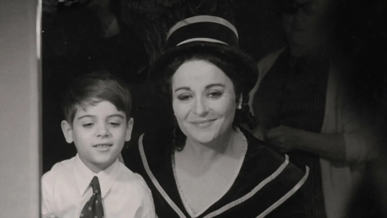 Brava Victòria! backdrop