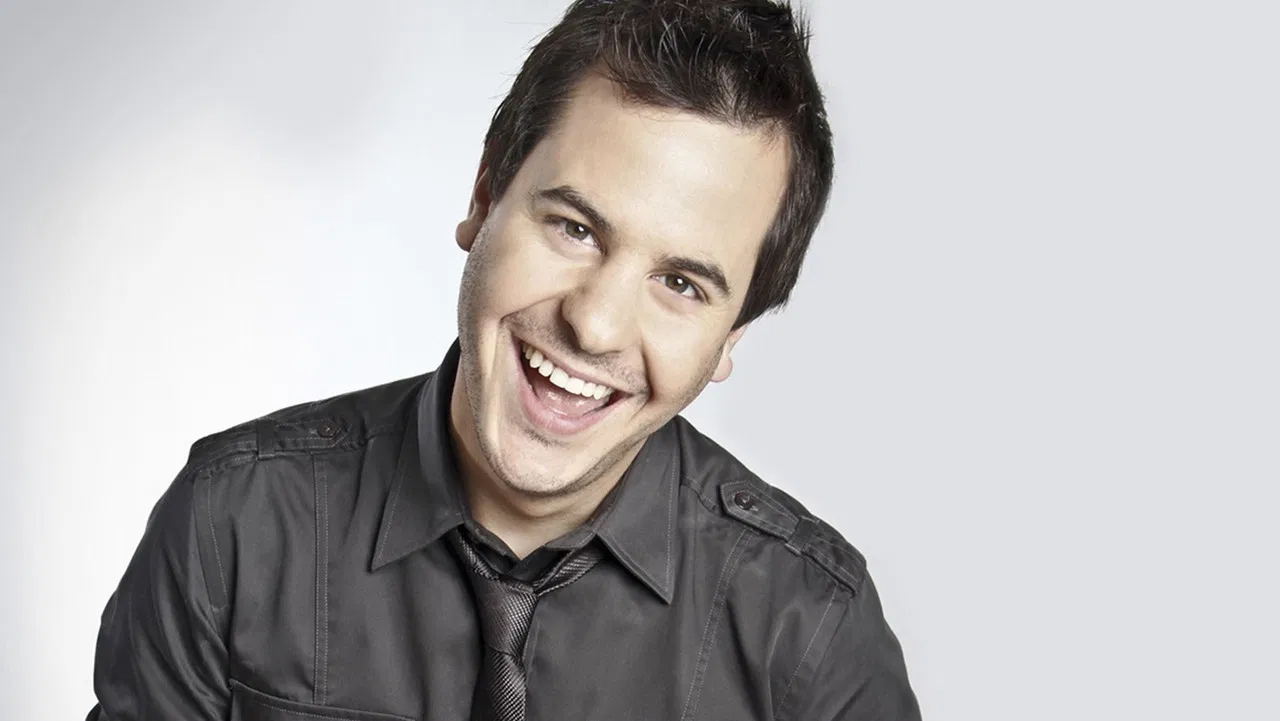 Pierre Hébert: Premier Spectacle backdrop