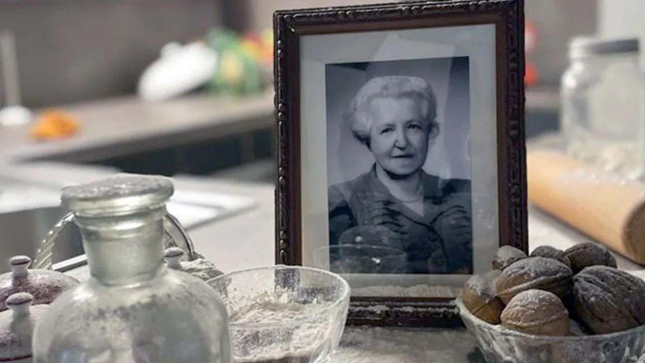 Alices Buch: Wie die Nazis das Kochbuch meiner Großmutter backdrop