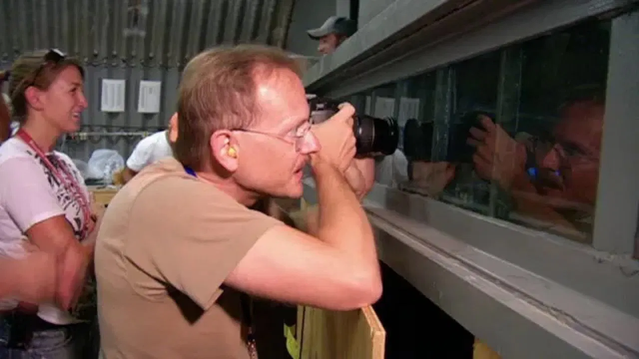 24 Hours After: Asteroid Impact backdrop